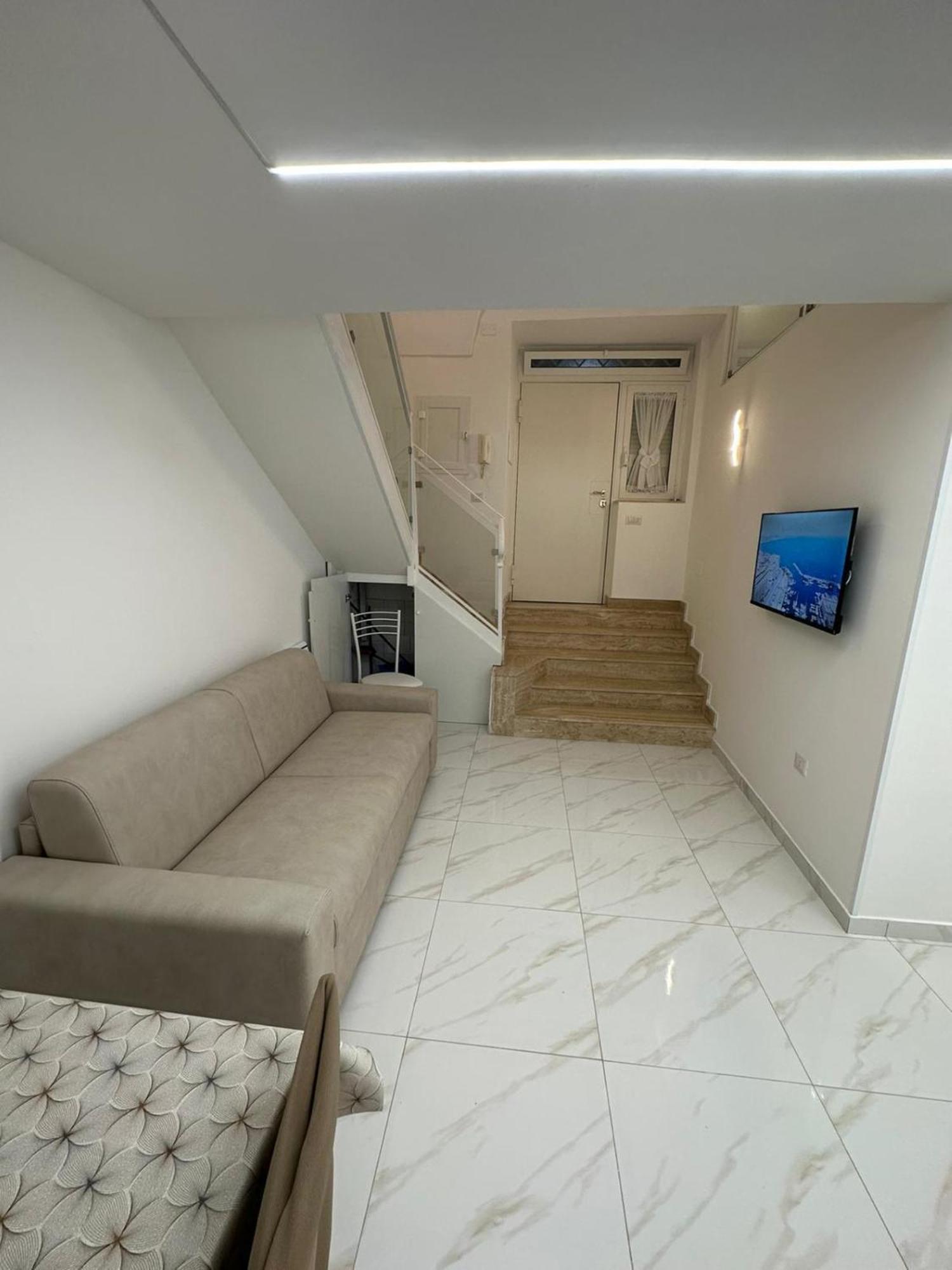 Dimora Nei Quartieri Spagnoli Napoli Exterior foto
